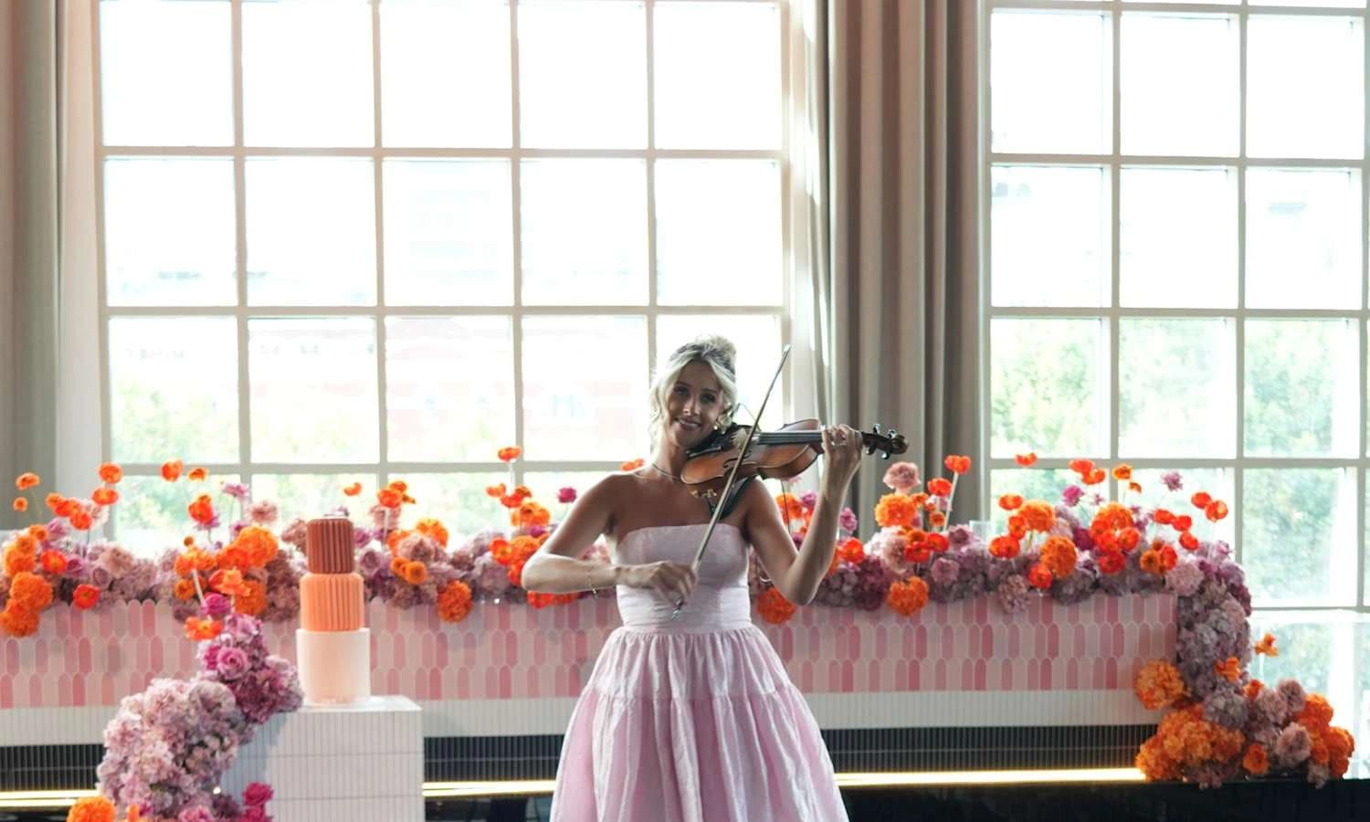 Tahnaya Wynne Violinist