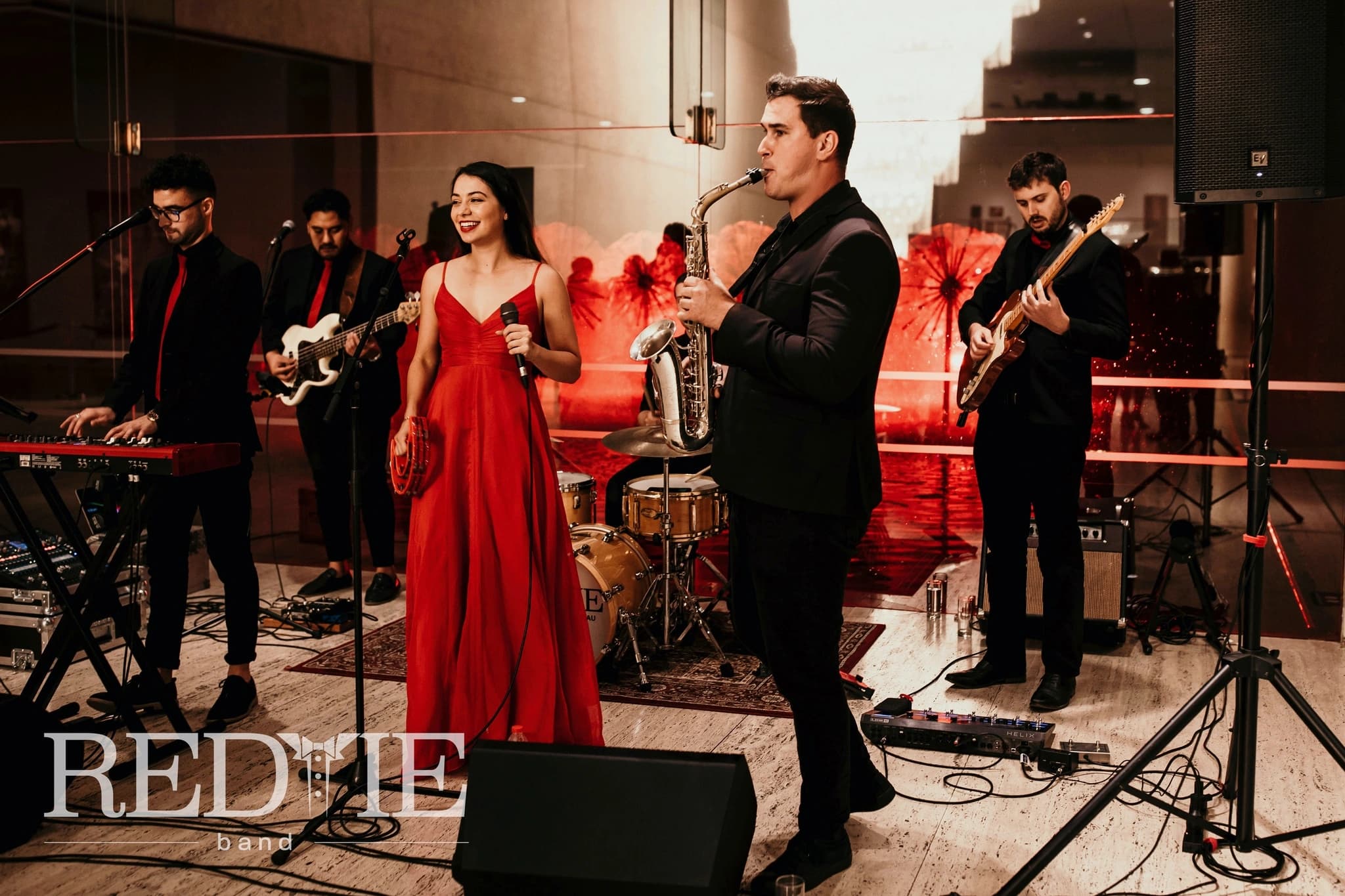 Redtie Band