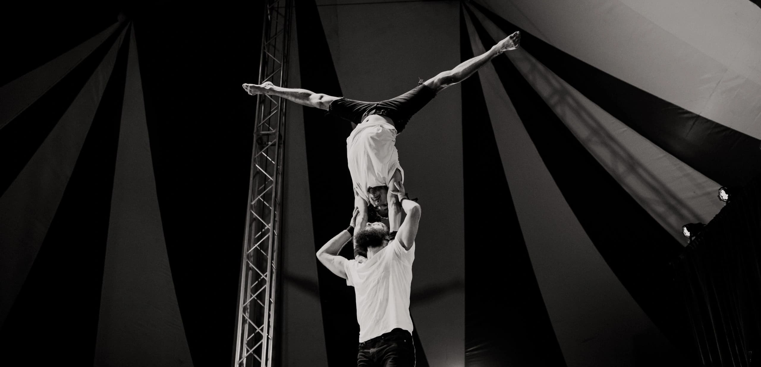 Acrobatch Circus
