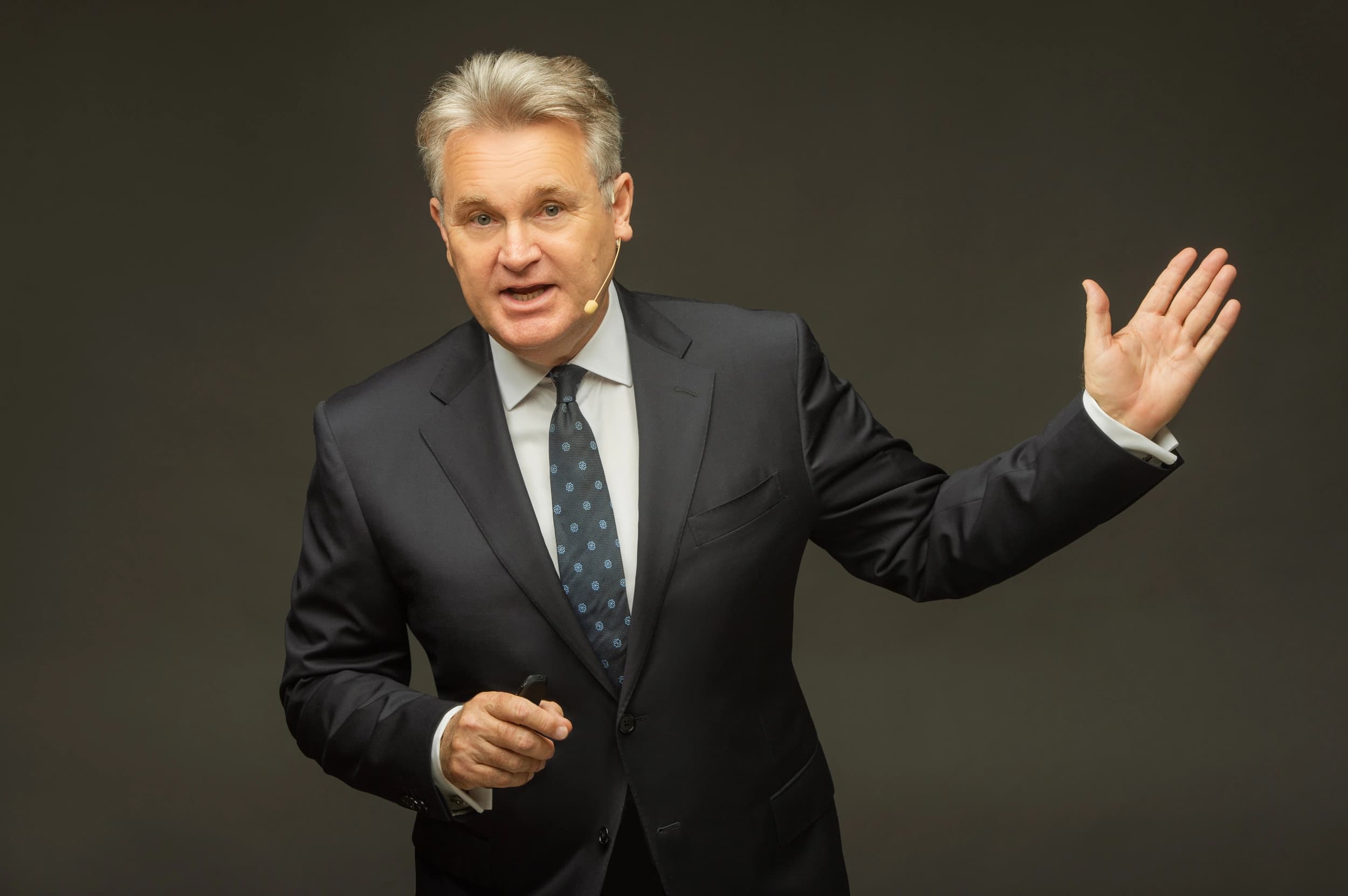 Bernard Salt AM